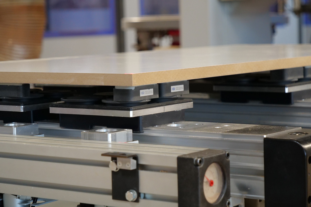 With the Innospann adapter plate, Reichert Holztechnik lowers set-up times by up to 60 percent.